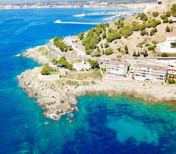 Others 4, Magnifique appartement en front de mer, Caneylles, Girona