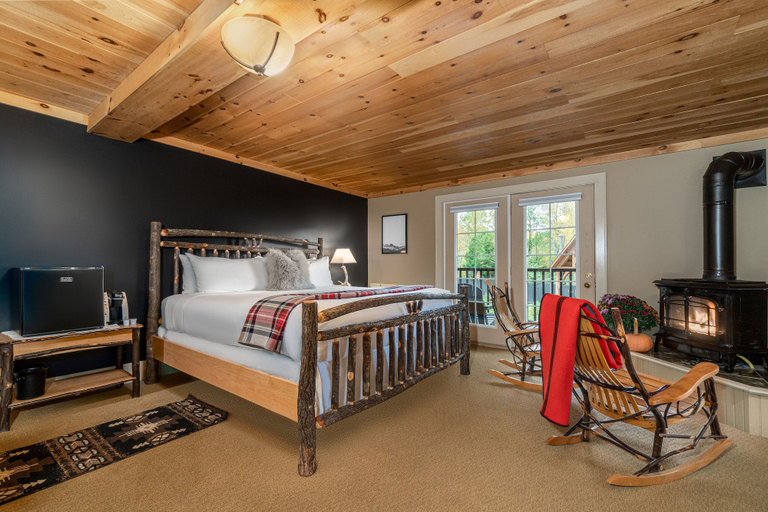 Bedroom 3, The Alpine Lodge, Warren