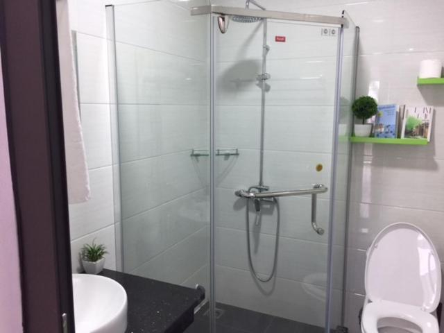 Bathroom 5, Lea House Ha Long, Hạ Long