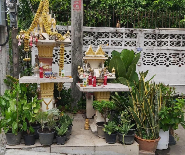 Facilities 1, ruamsab2, Huai Kwang