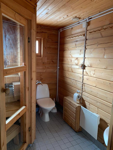 Bathroom 3, Yllastolli 2 A, Akaslompolo, Lapland