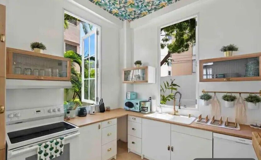 Shared kitchen, Villa Bohemia I