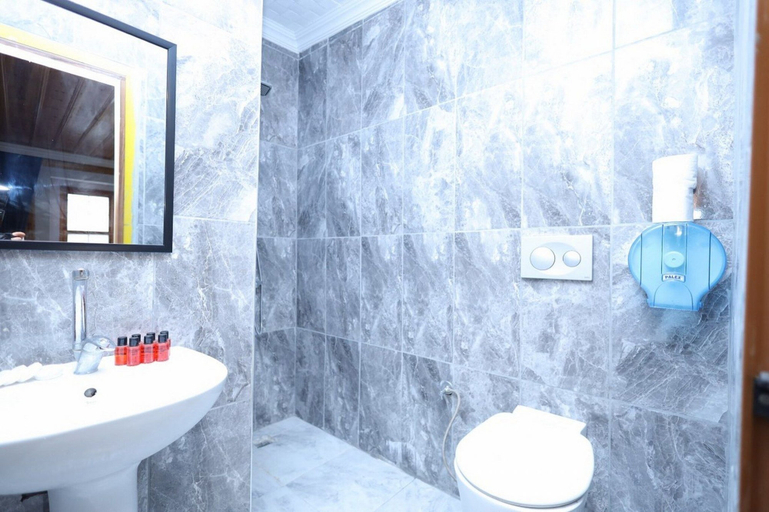 Bathroom 3, The Trip Istanbul Hotel, Fatih