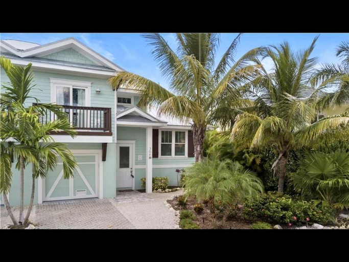 Others 3, AMI/Holmes Beach - 3/2 Home - Private Heated Pool and Yard - walk to beach, Manatee
