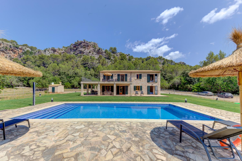 Others 3, Villa Vall Den March II, Baleares