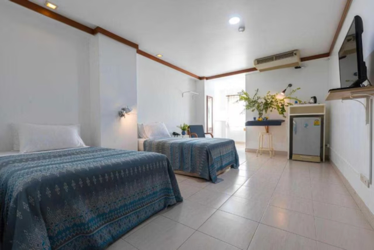 Bedroom 3, Capital O Howard Square Boutique Hotel, Bang Kho Laem