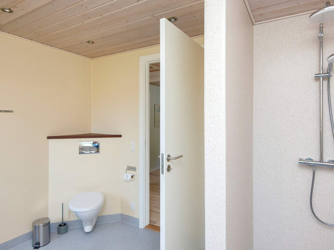 Bathroom 4, 4 Star Holiday Home in Bjert, Kolding