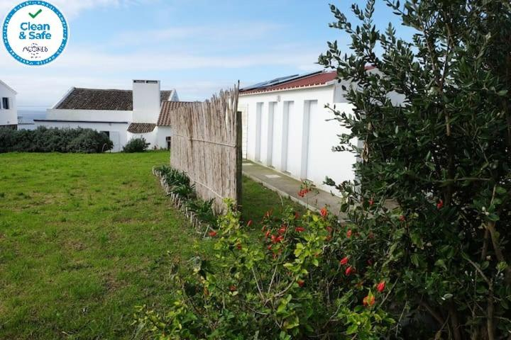 Others 2, Casa das Camarinhas RAAL 542- casa partilhada, Ponta Delgada