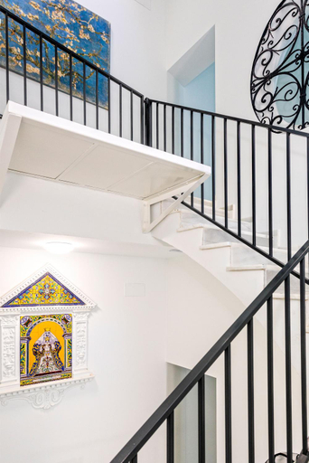 Public Area 2, Genteel Home Recaredo, Sevilla