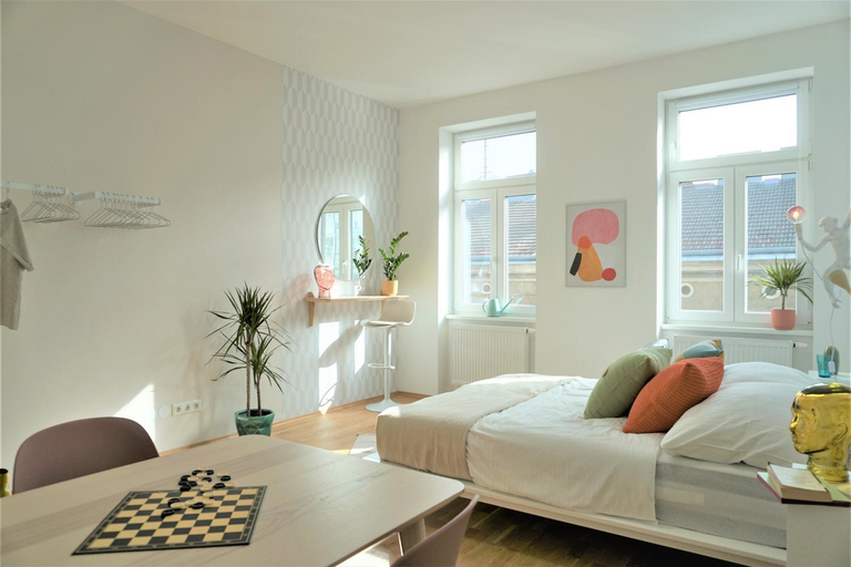 Bedroom 2, Modern 2Br Apartments - Full Kitchen - Schonbrunn Area - 15 Mins to City Center, Wien