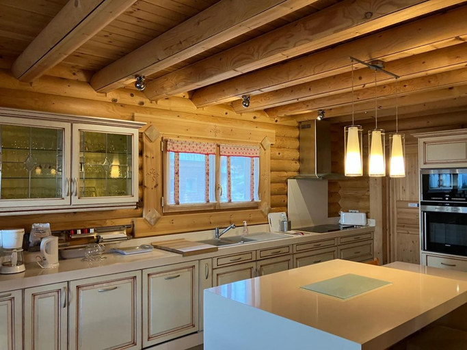 4, Saint Bernard, Pyrénées-Orientales