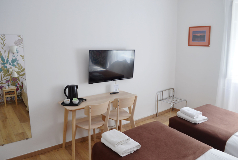 Bedroom 3, Hôtel du Parc, Var