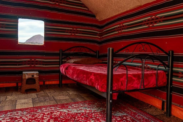 Bedroom 4, Oblivion camp, Quaira
