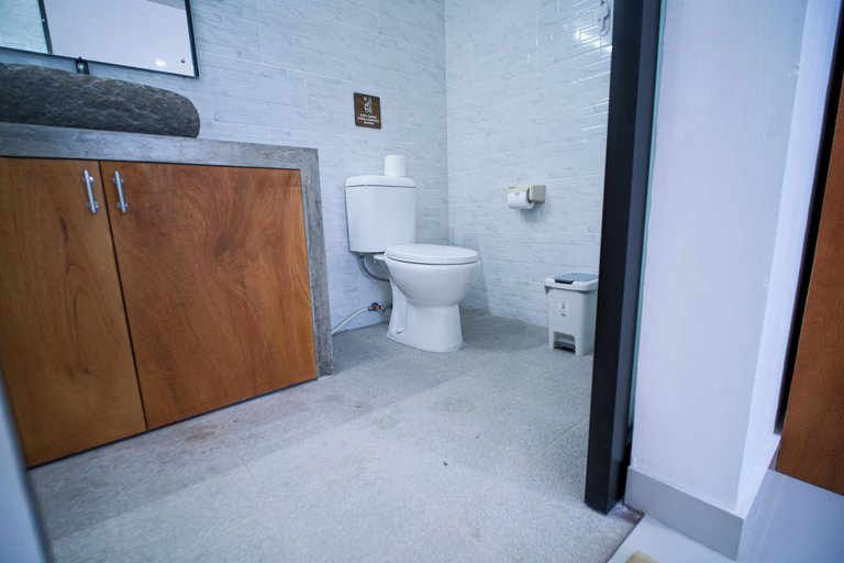 Bathroom 3, Rice Fera Guest House, Badung