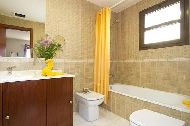 Bathroom, Casa Miel, Las Palmas