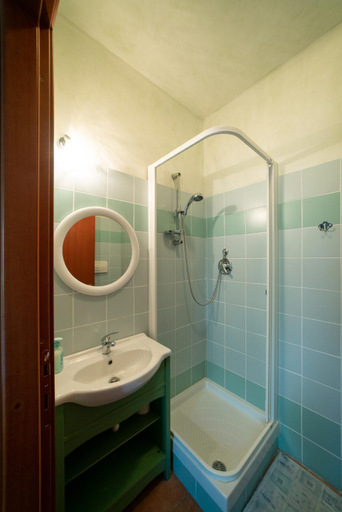 Bathroom 5, Dimora Terrazza sui Calanchi, Teramo