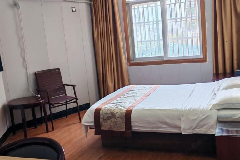 Bedroom 3, wating hotel, Huanggang