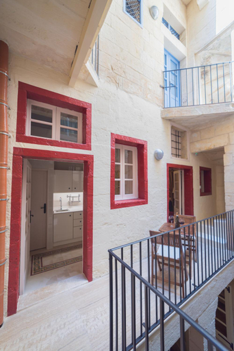 Others 5, Casa San Carlo