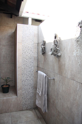 Bathroom 2, African BnB - The Boutique Experience, Ekurhuleni