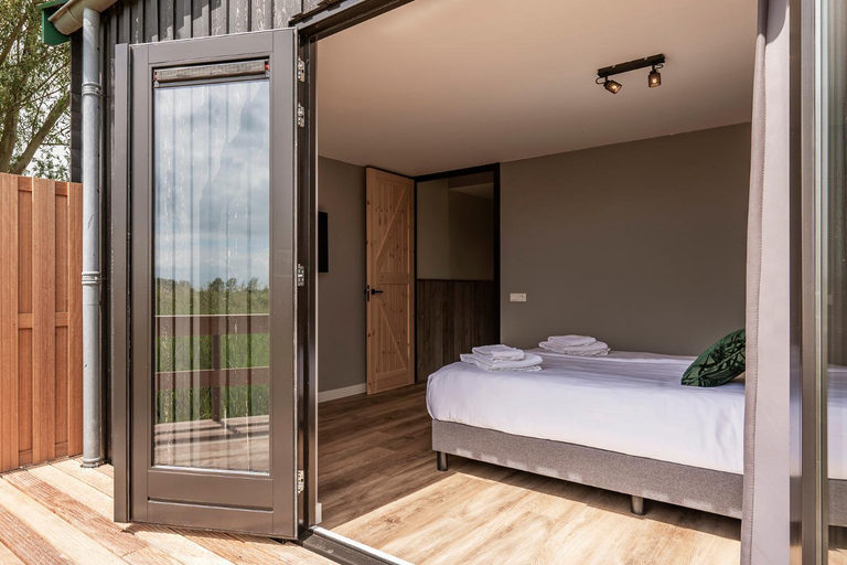 Bedroom 2, Dutchen Erfgoedpark De Hoop Glamping, Appartementen & Cottages, Uitgeest