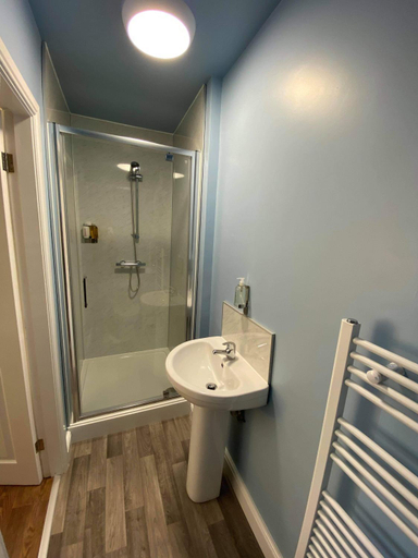 Bathroom 3, The Black Swan Hotel, North Yorkshire