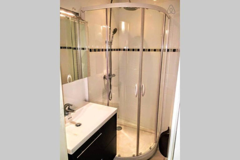 Shower, C038-Elegant apt a few steps from beaches - Le Suquet, Alpes-Maritimes