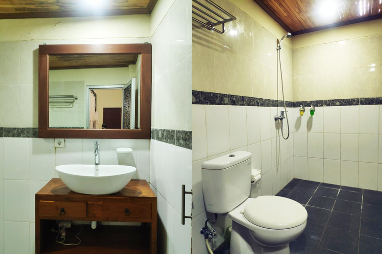 Bathroom 9