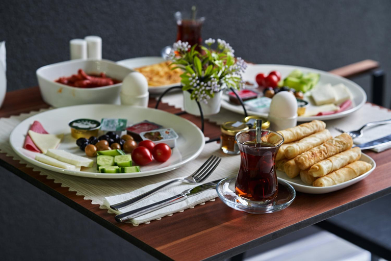 Food & Drinks, Selini Hotel Istanbul Airport, Eyüp