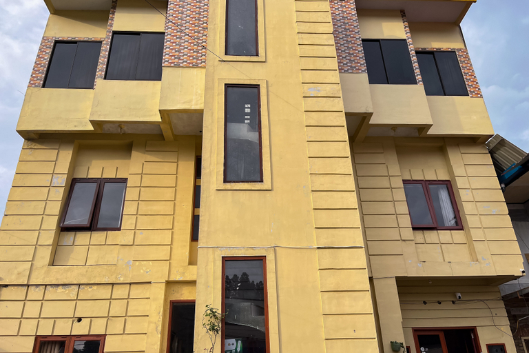 Exterior & Views 2, RedDoorz @ Serdika Pavilion Berastagi, Karo