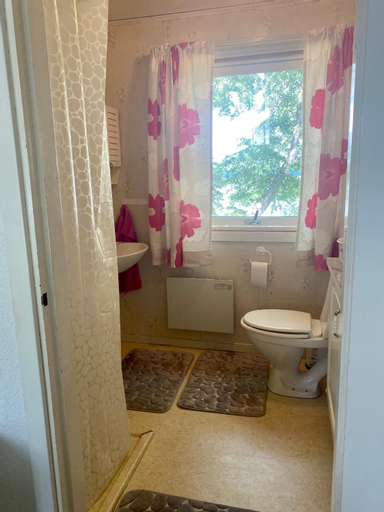 Bedroom, Escape to Your Very Own Private Island - Just 30 Minutes from Stockholm, Ekerö