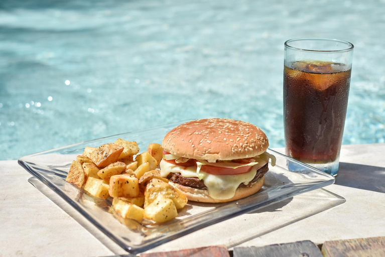 Food & Drinks