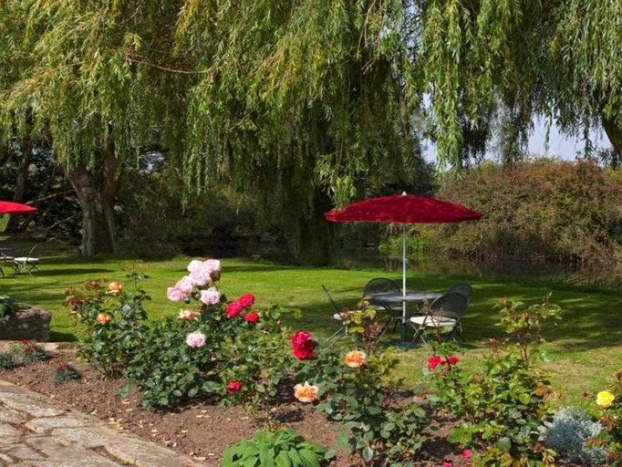 Others 3, Cherbridge Lodges – Riverside lodges short lets (business or holidays), Oxfordshire