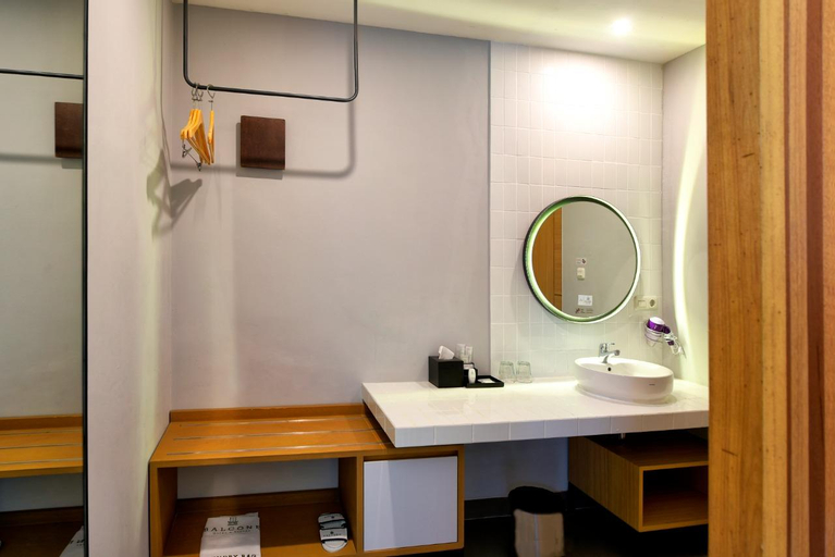 Bathroom 4