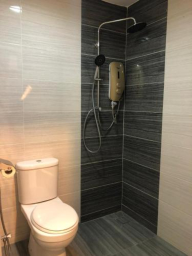 Bathroom 4, Garden View Hotel, Jempol