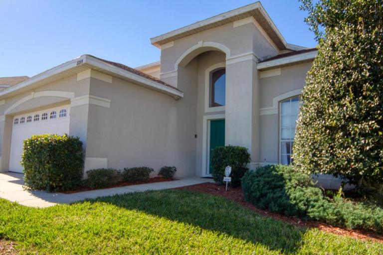 5 Bedroom 3 and half Bathroom Luxury Villa at Windsor Palms, Osceola