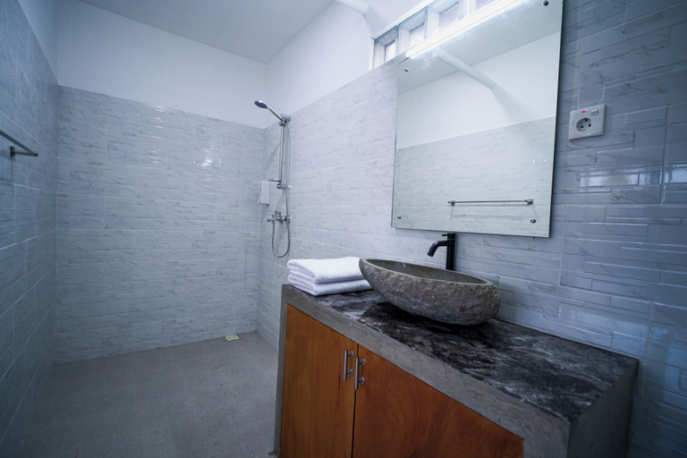 Bathroom 5, Rice Fera Guest House, Badung