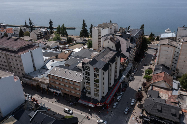 Others 5, AMERICAN SUITES, Bariloche