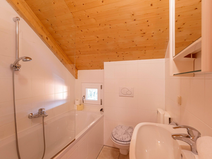Bathroom 4, Appealing Chalet With Terrace, Murau