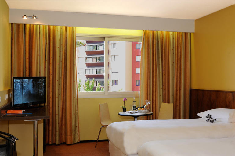 Bedroom 12