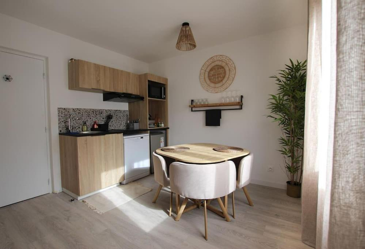 Others 3, Cosy Coye, appart neuf, parfaitement situe 6min CV-8min GARE, Bouches-du-Rhône