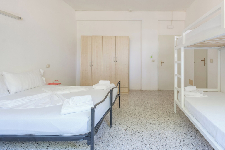 Bedroom 2, Meet Hostel Cervia, Ravenna