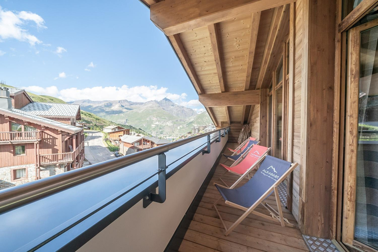 Others 2, Chalet Hotel Yeti, Savoie