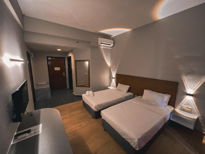 Bedroom 3, Garden View Hotel, Jempol