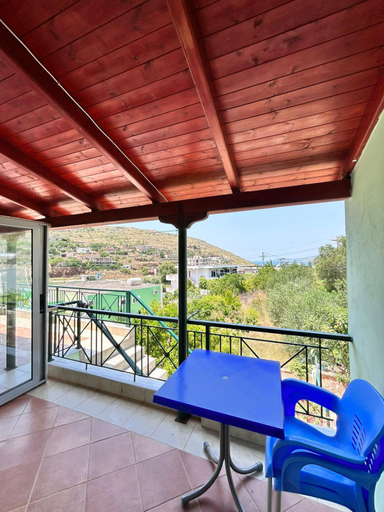 Others 5, Green Villa Berdenesh, Sarandës