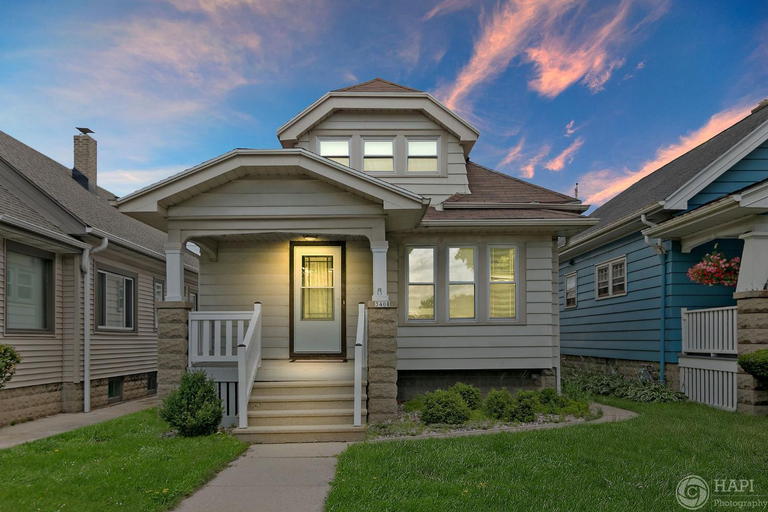 Others 2, Milwaukee Bungalow, Milwaukee