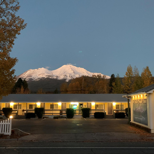 Others 2, Cold Creek Inn, Siskiyou