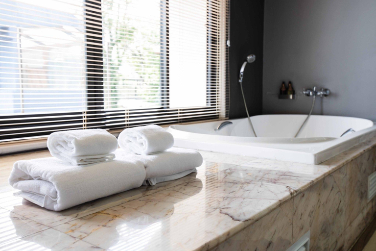 Bathroom 4, La Seine City Resort Chiang Mai, Muang Chiang Mai