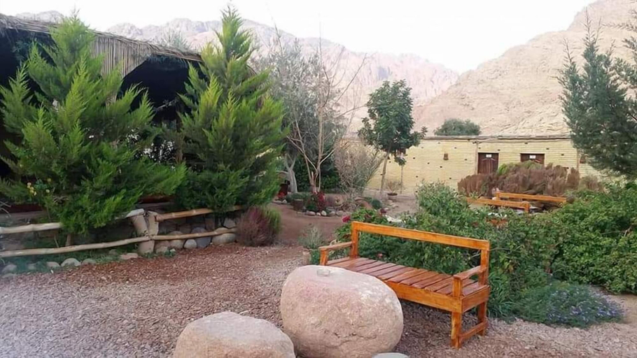 Others 4, Masoudi Lodge, Sant Katrin