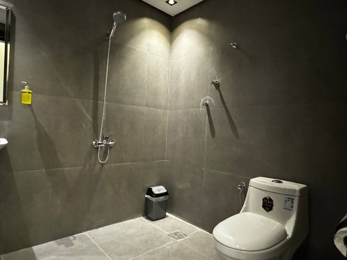Bathroom 5, Arjaan Park Al Shifa, Riyadh