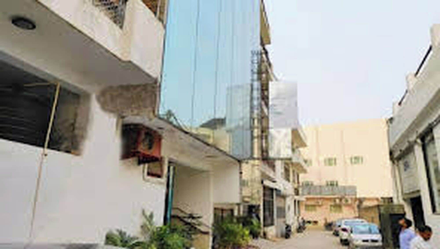 HOTEL SMART STAY, West